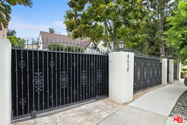 West Hollywood, CA 90069,8610 Rugby Dr
