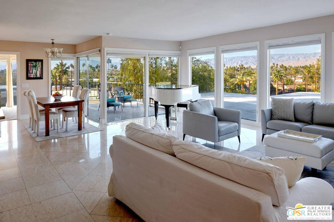 2016 Southridge Dr, Palm Springs, CA 92264