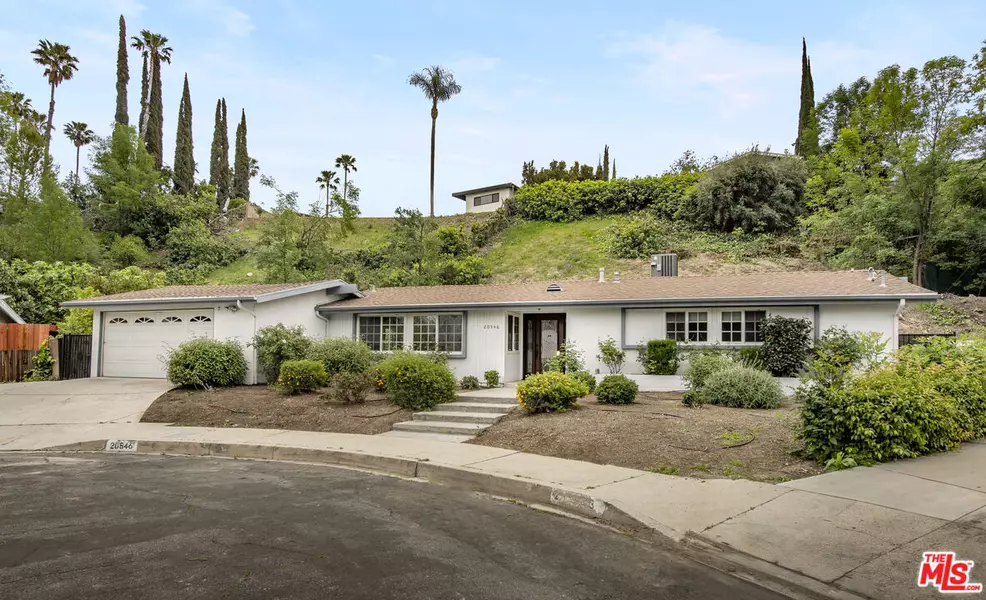 20546 Miranda Pl, Woodland Hills, CA 91367