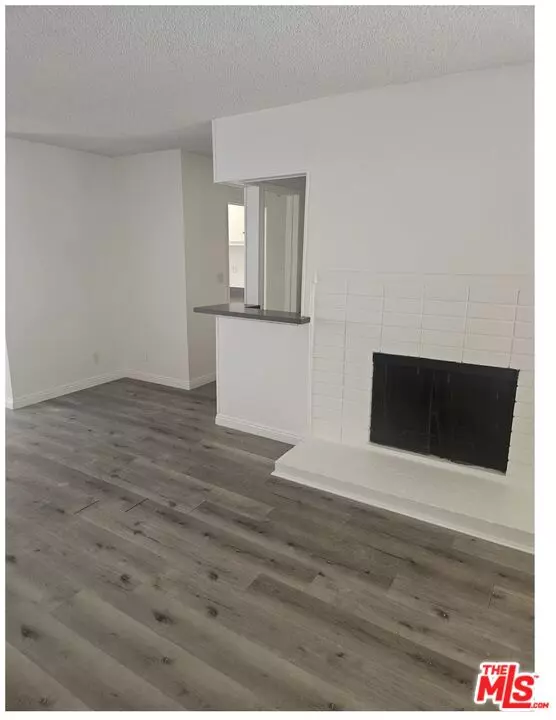11924 Montana Ave #3, Los Angeles, CA 90049