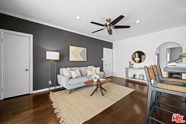 Santa Monica, CA 90405,697 Bay St