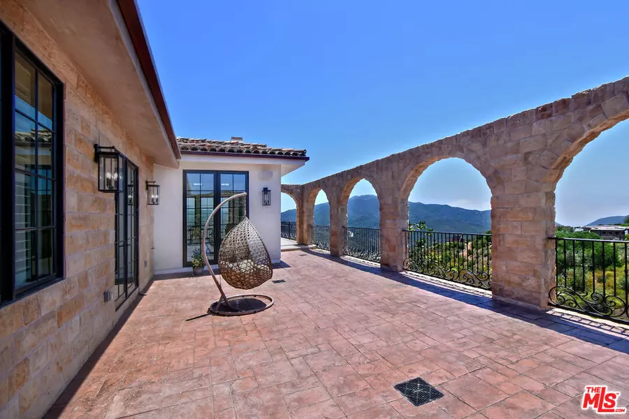 33182 Mulholland Hwy, Malibu, CA 90265