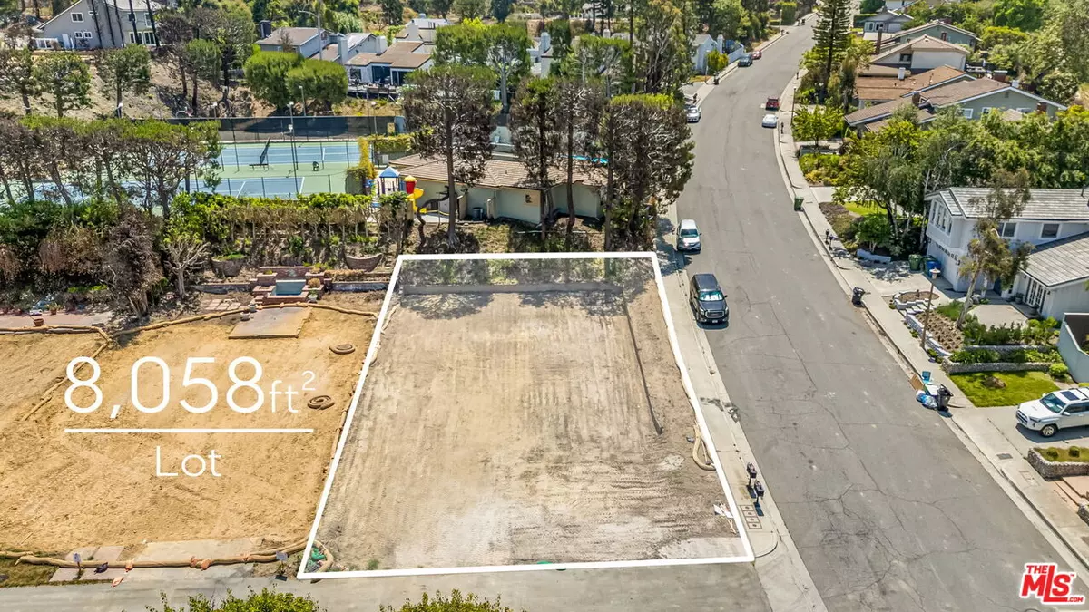 Pacific Palisades, CA 90272,17239 Avenida De La Herradura