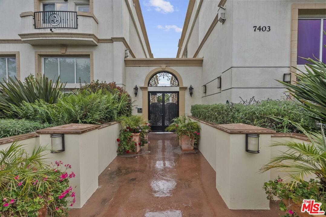 7403 S Sepulveda Blvd #108, Los Angeles, CA 90045