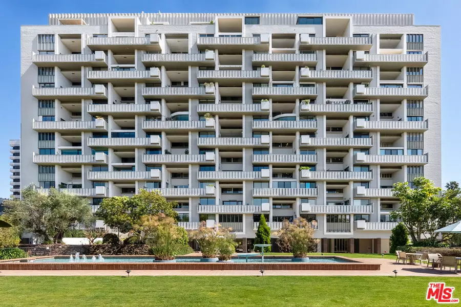 10375 Wilshire Blvd #2F, Los Angeles, CA 90024