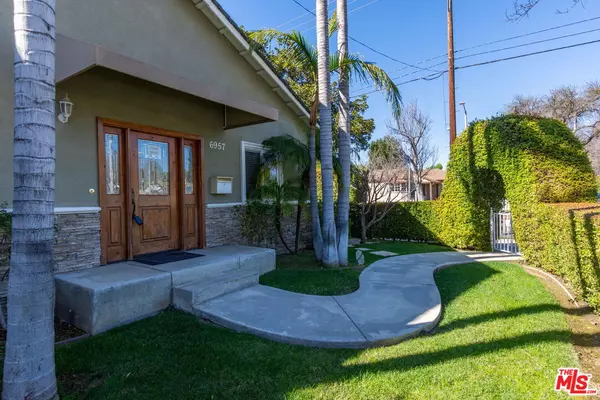 Reseda, CA 91335,6957 Enfield Ave