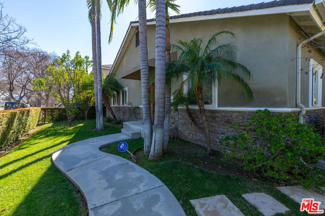 6957 Enfield Ave, Reseda, CA 91335