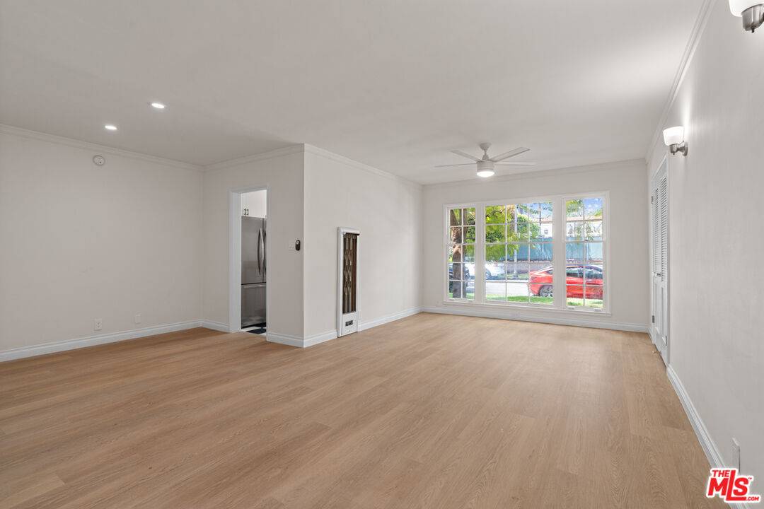 148 S Mccarty Dr #2, Beverly Hills, CA 90212