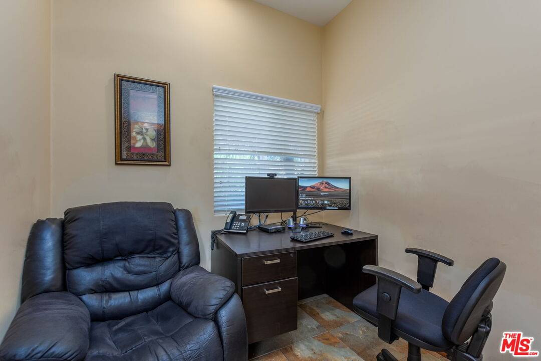 Reseda, CA 91335,6953 Enfield Ave