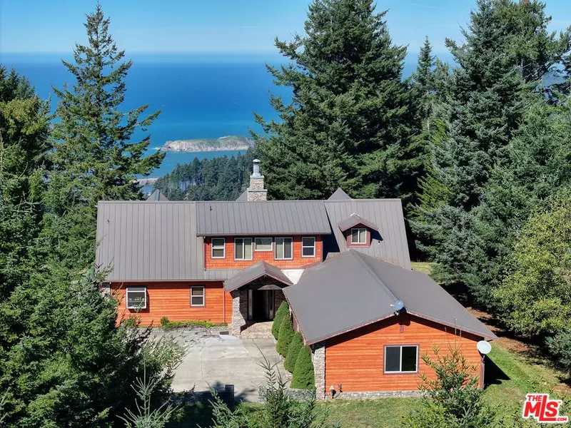 25500 Cape View Loop, Other, OR 97444