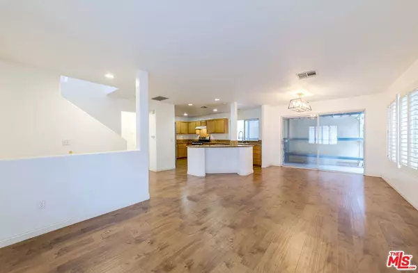 Harbor City, CA 90710,1060 Harbor Village Dr