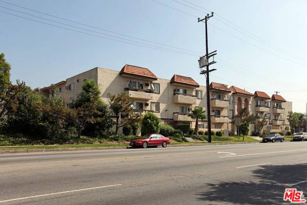 18101 Roscoe Blvd #101, Northridge, CA 91325
