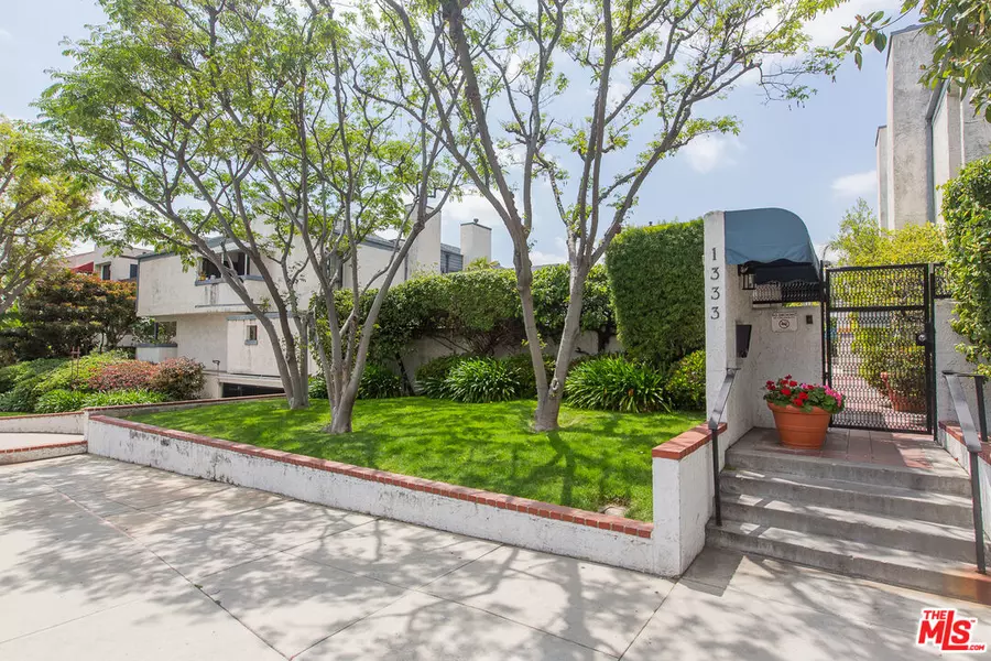 1333 Valley View Rd #9, Glendale, CA 91202