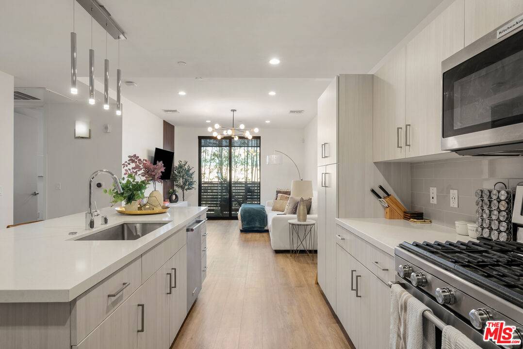 4140 Glencoe Ave #202, Marina Del Rey, CA 90292