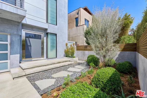 Venice, CA 90291,2329 Clement Ave