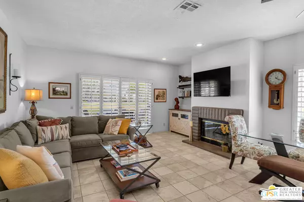 Palm Desert, CA 92211,230 W Vista Royale Cir