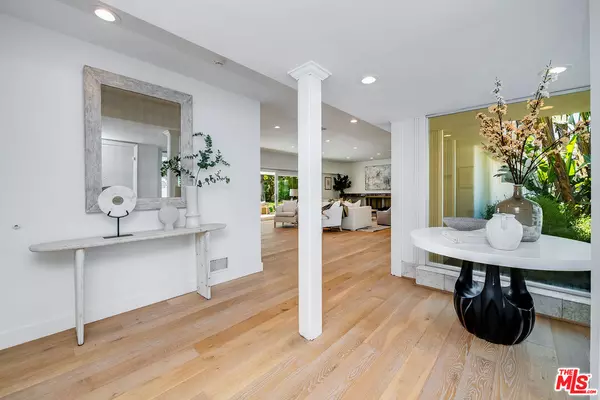 Beverly Hills, CA 90210,1177 Loma Linda Dr