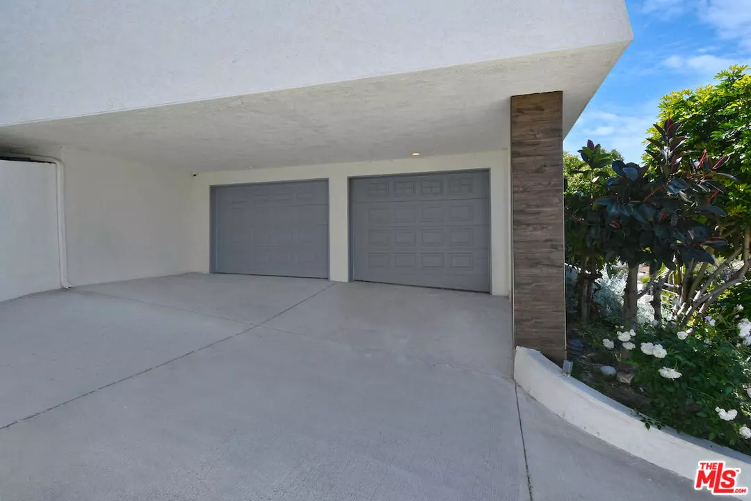 Sherman Oaks, CA 91403,3539 Alana Drive