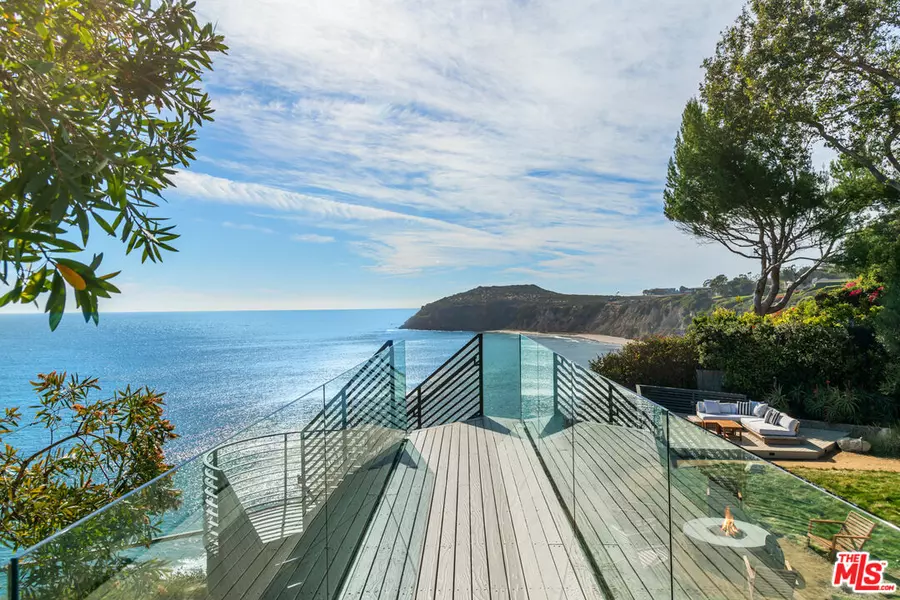 28936 Cliffside Dr, Malibu, CA 90265