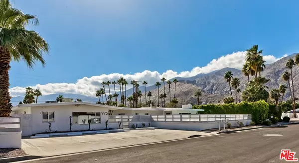 975 E Camino Parocela, Palm Springs, CA 92264