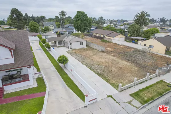 Los Angeles, CA 90061,324 W 122nd St