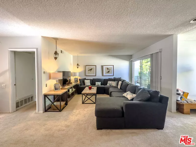 4353 Colfax Ave #12, Studio City, CA 91604