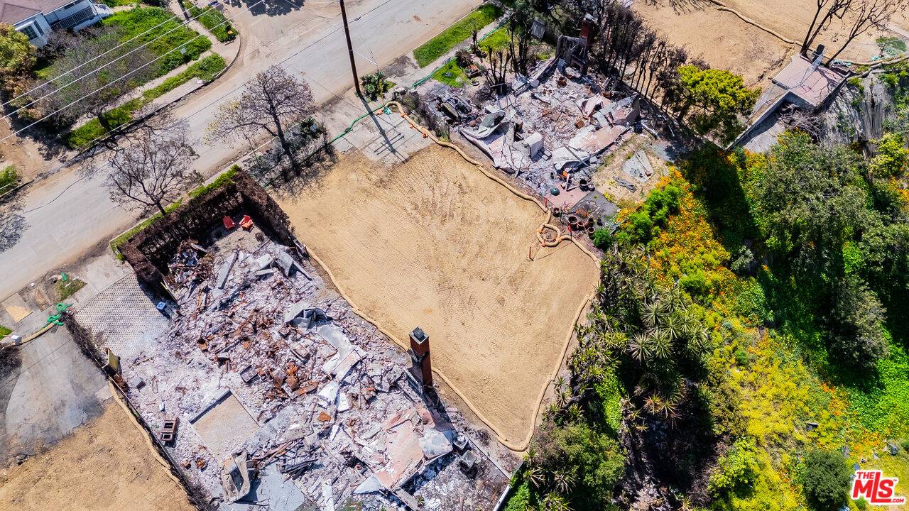 Pacific Palisades, CA 90272,701 Radcliffe Ave