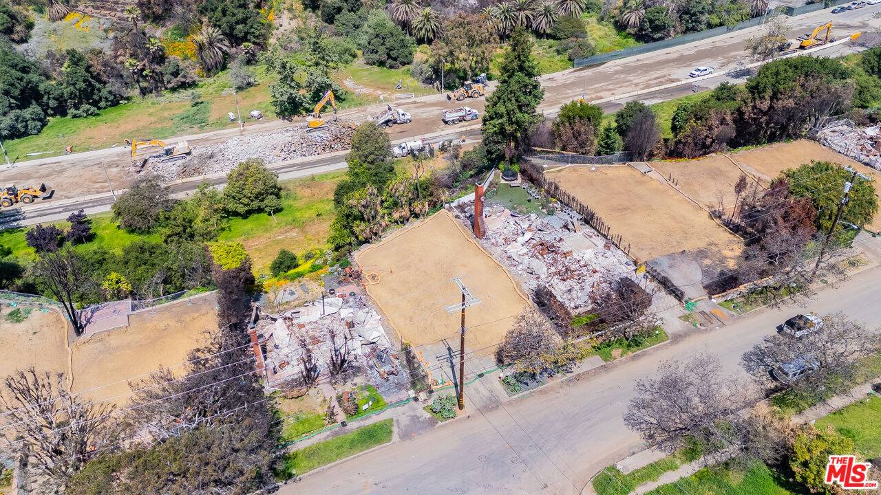 701 Radcliffe Ave, Pacific Palisades, CA 90272
