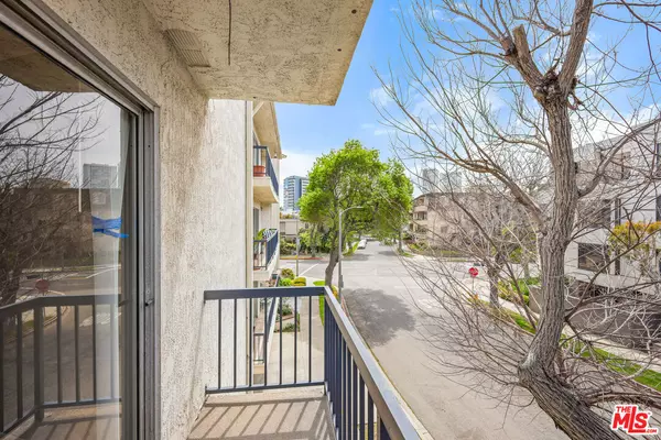 Los Angeles, CA 90035,1122 Peck Dr #209