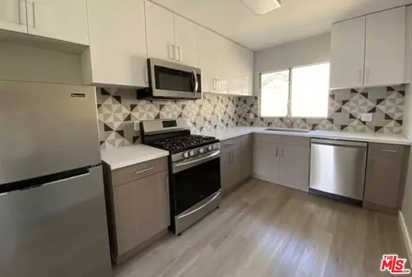 Los Angeles, CA 90004,254 S Normandie Ave