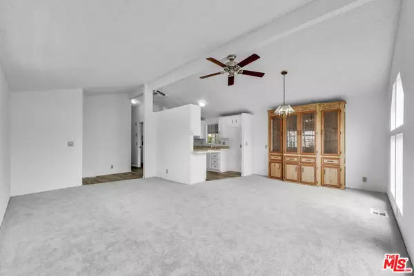 Anaheim, CA 92804,235 S Beach Blvd #14