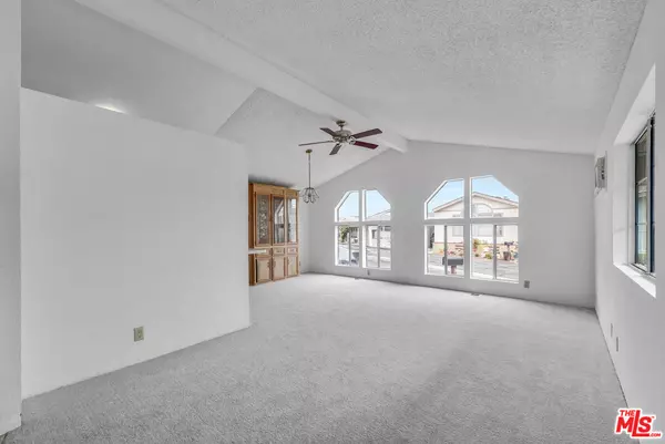 Anaheim, CA 92804,235 S Beach Blvd #14