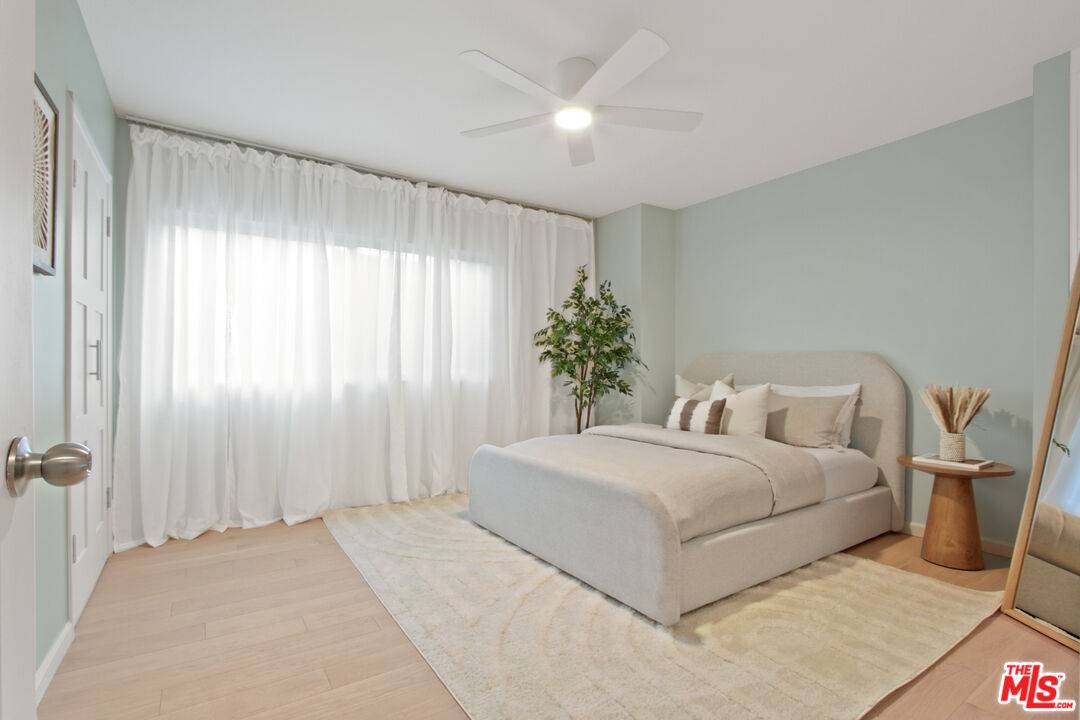 Santa Monica, CA 90405,2221 Ocean Ave #101