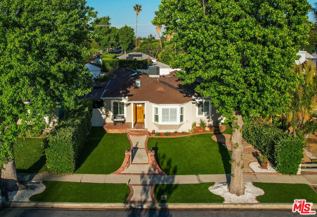Reseda, CA 91335,6422 Yamourth Ave