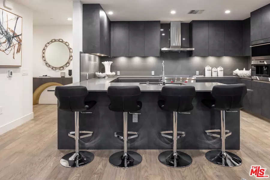 728 N Sweetzer Ave #315, Los Angeles, CA 90069