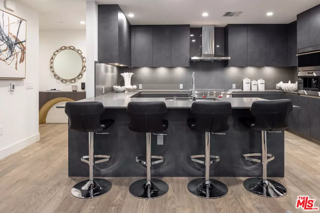 Los Angeles, CA 90069,728 N Sweetzer Ave #315