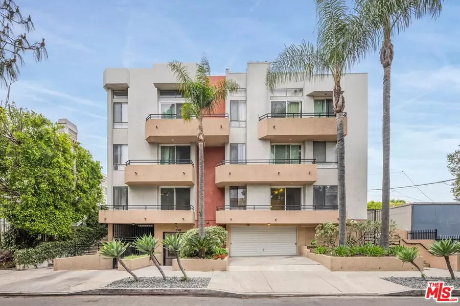 4741 Radford Ave, Valley Village, CA 91607