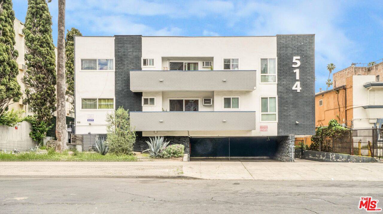 Los Angeles, CA 90020,514 S Mariposa Ave