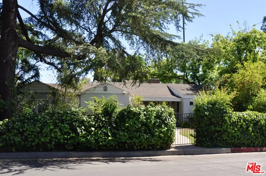 12222 Califa St, Valley Village, CA 91607