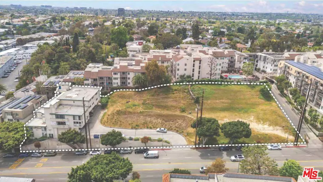 3219 Overland Ave, Los Angeles, CA 90034