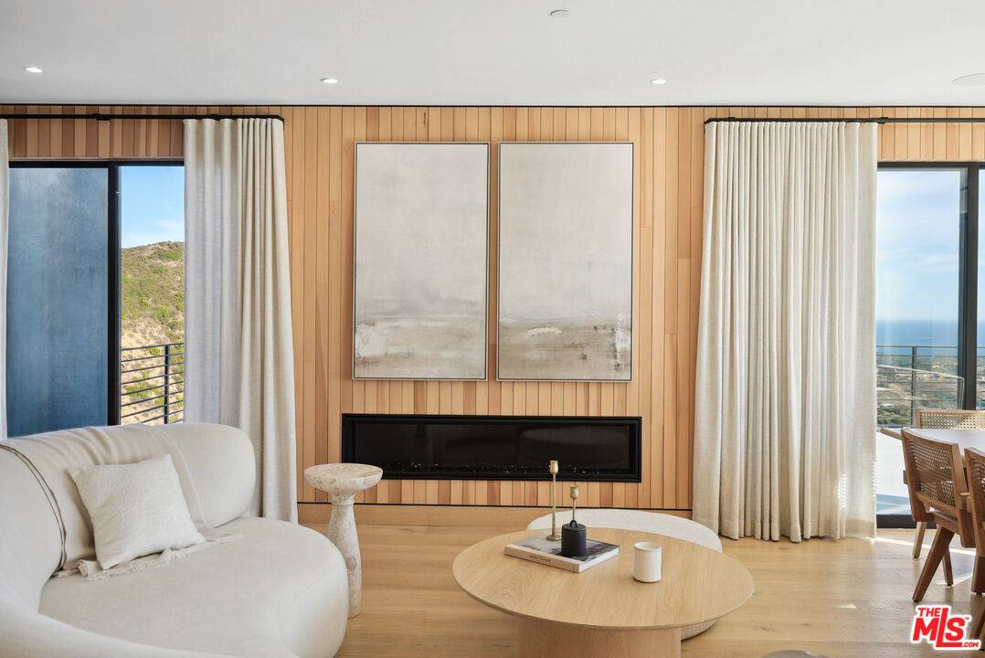 Malibu, CA 90265,5250 Horizon Dr