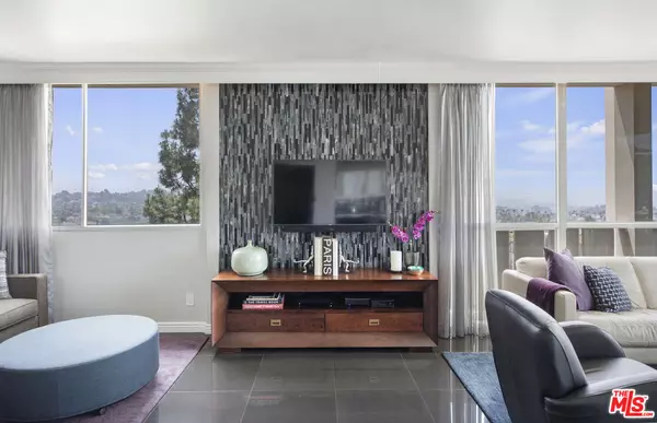 Los Angeles, CA 90027,4455 Los Feliz Blvd #907