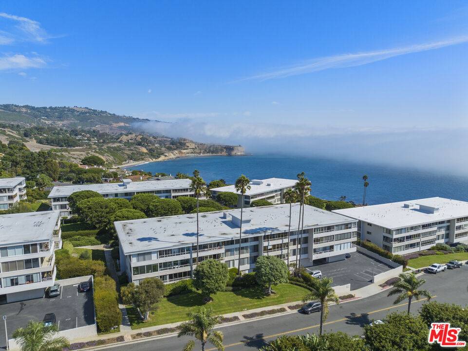 Rancho Palos Verdes, CA 90275,32724 Coastsite Dr #208