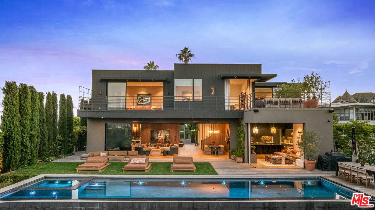 1030 Somera Rd, Los Angeles, CA 90077