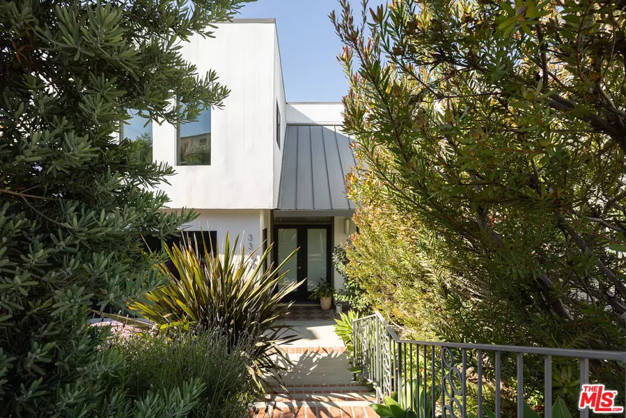 3360 Ley Dr, Los Angeles, CA 90027