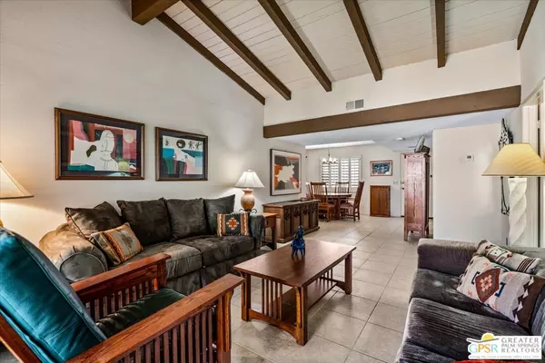1050 E Ramon Rd #15, Palm Springs, CA 92264
