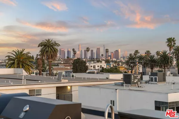 Los Angeles, CA 90004,542 N Serrano Ave