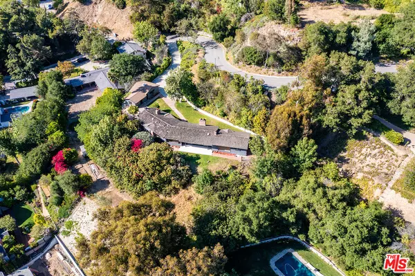 11222 Bellagio Rd, Los Angeles, CA 90049