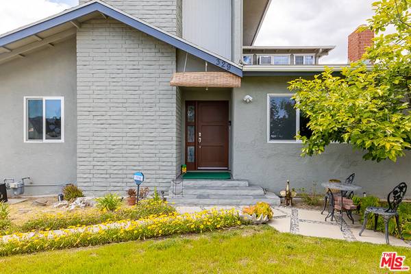 329 Thompson Ave, Glendale, CA 91201