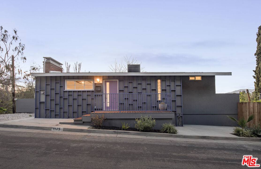 1125 Oban Dr, Los Angeles, CA 90065